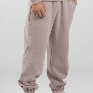 Womens comfrt signature sweatpants in color bark